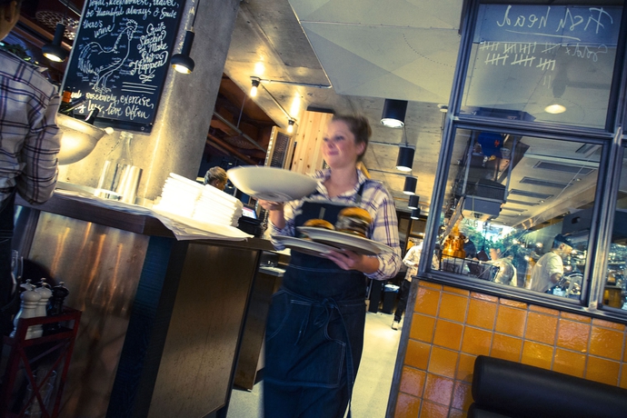 Imagen del bar/restaurante del Hotel Clarion Amaranten. Foto 9