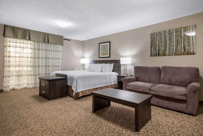 Imagen de la habitación del Hotel Clarion And Suites, Brandon. Foto 14