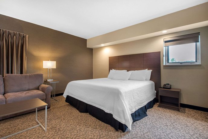 Imagen general del Hotel Clarion And Suites, Brandon. Foto 1