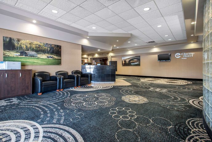 Imagen de los interiores del Hotel Clarion And Suites, Brandon. Foto 20