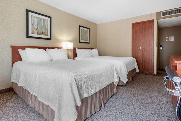 Imagen de la habitación del Hotel Clarion And Suites, Brandon. Foto 16