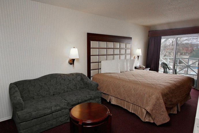 Imagen de la habitación del Hotel Clarion And Suites. Foto 10