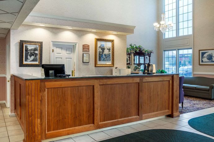 Imagen de los interiores del Hotel Clarion And Suites. Foto 20