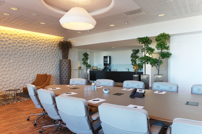 Imagen de los interiores del Hotel Clarion Arlanda Airport Terminal. Foto 12