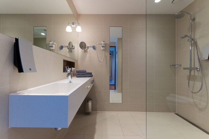 Imagen de la habitación del Hotel Clarion Arlanda Airport Terminal. Foto 11