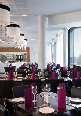 Imagen del bar/restaurante del Hotel Clarion Bergen Airport Terminal. Foto 1