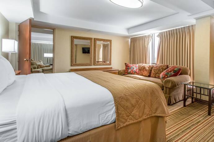 Imagen de la habitación del Hotel Clarion Broken Arrow - Tulsa. Foto 6