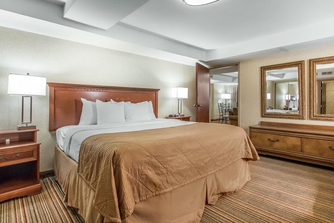 Imagen de la habitación del Hotel Clarion Broken Arrow - Tulsa. Foto 8