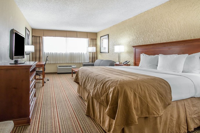 Imagen de la habitación del Hotel Clarion Broken Arrow - Tulsa. Foto 11