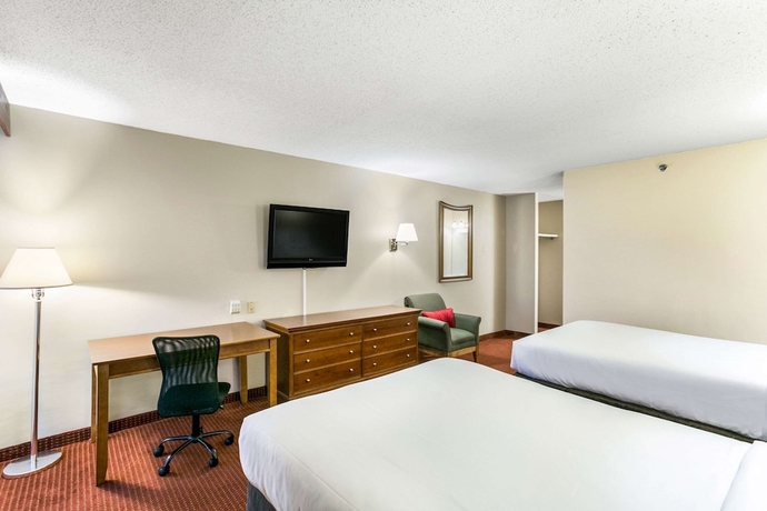Imagen de la habitación del Hotel Clarion Bwi Airport Arundel Mills. Foto 11