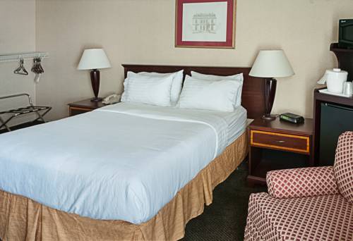 Imagen de la habitación del Hotel Clarion Cincinnati North. Foto 7