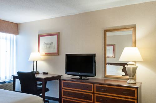 Imagen de la habitación del Hotel Clarion Cincinnati North. Foto 8
