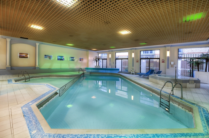 Imagen de la piscina del Hotel Clarion Collection Croydon Park Hotel. Foto 15