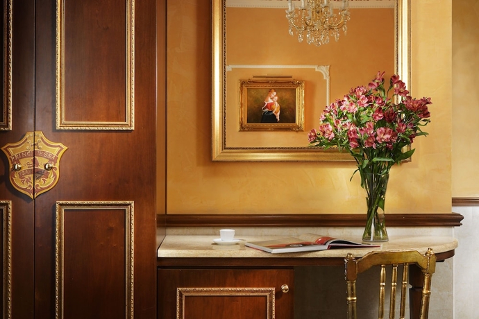 Imagen de los interiores del Hotel Clarion Collection Principessa Isabella. Foto 19