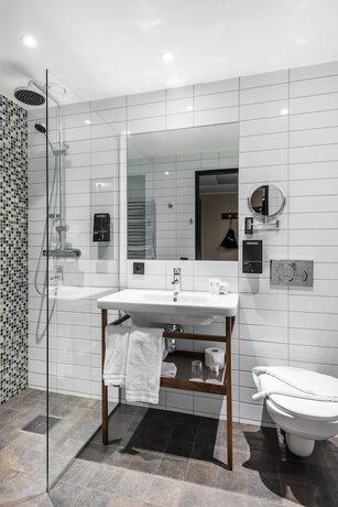 Imagen de la habitación del Hotel Clarion Collection Slottsparken. Foto 18