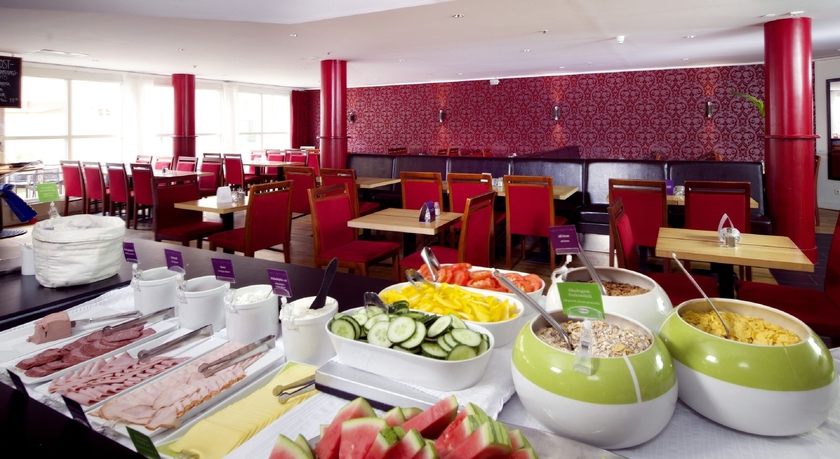 Imagen del bar/restaurante del Hotel Clarion Collection Uman. Foto 7