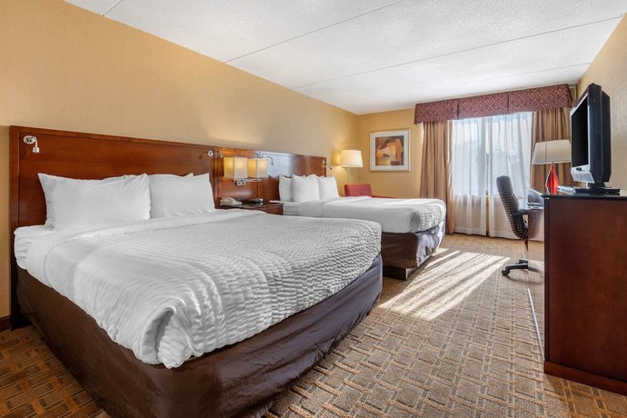 Imagen de la habitación del Hotel Clarion Conference Center on Lake Erie. Foto 5