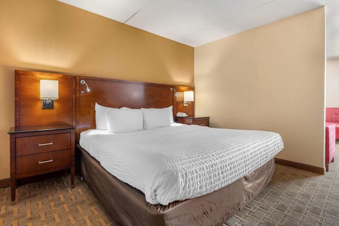 Imagen de la habitación del Hotel Clarion Conference Center on Lake Erie. Foto 8