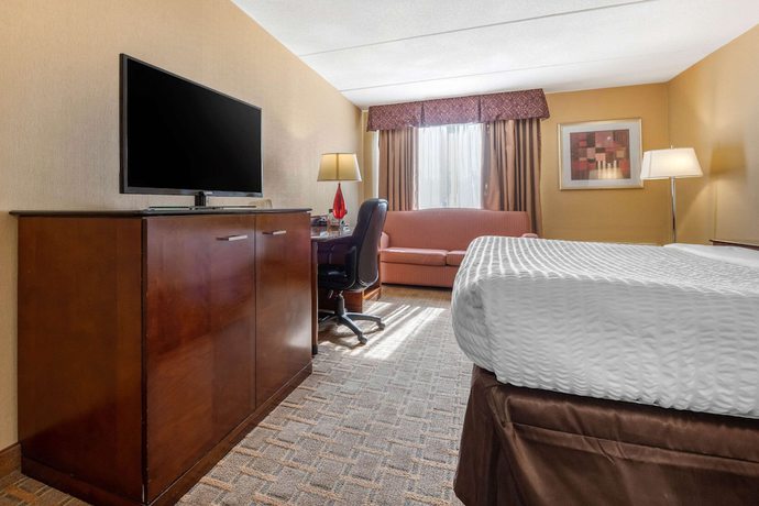 Imagen de la habitación del Hotel Clarion Conference Center on Lake Erie. Foto 17