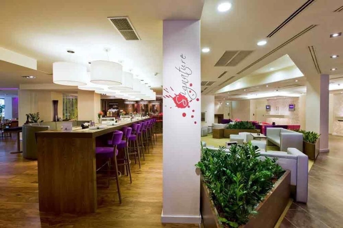 Imagen del bar/restaurante del Hotel Clarion Congress Hotel Bratislava. Foto 6