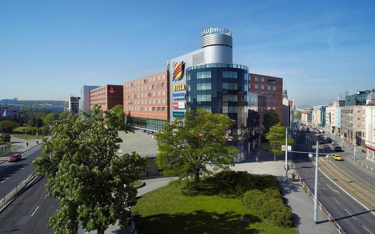 Imagen de los exteriores del Hotel Clarion Congress Prague. Foto 12