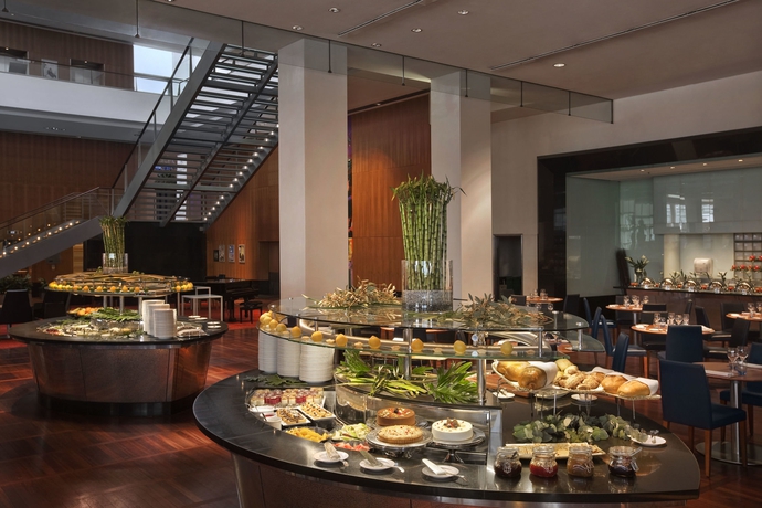 Imagen del bar/restaurante del Hotel Clarion Copenhagen Airport. Foto 4