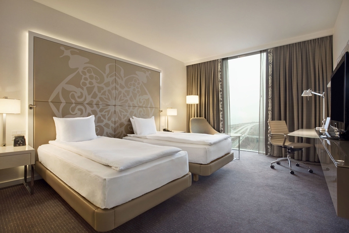 Imagen de la habitación del Hotel Clarion Copenhagen Airport. Foto 7