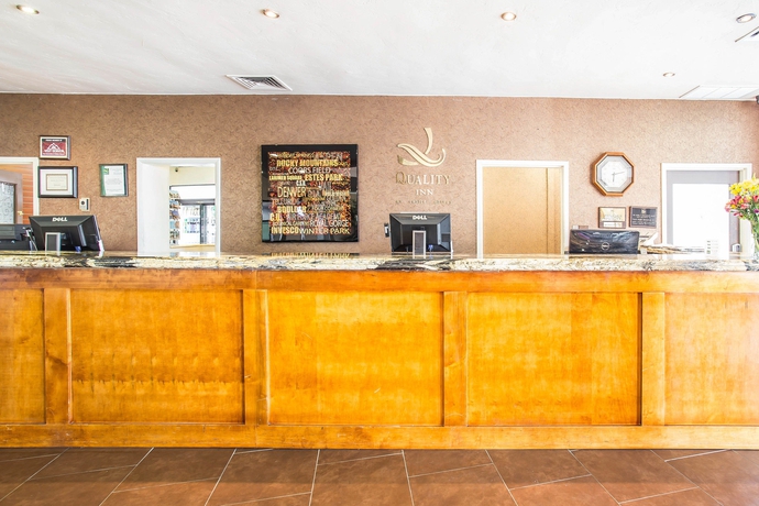 Imagen de los interiores del Hotel Clarion Denver Central. Foto 9