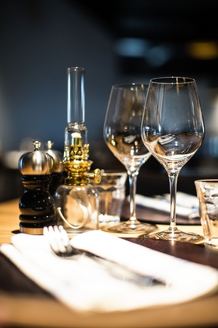 Imagen del bar/restaurante del Hotel Clarion Energy. Foto 3