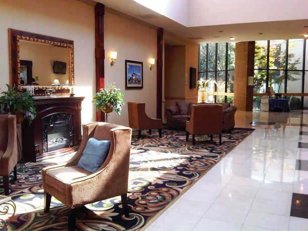 Imagen de los interiores del Hotel Clarion, FAYETTEVILLE. Foto 15