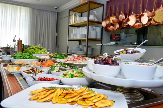 Imagen del bar/restaurante del Hotel Clarion Faria Lima. Foto 3