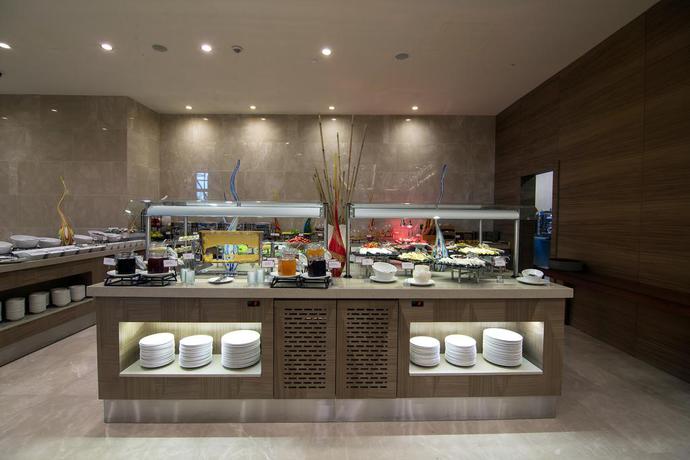 Imagen general del Hotel Clarion Golden Horn. Foto 10