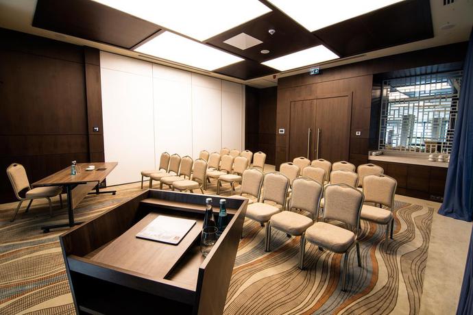 Imagen general del Hotel Clarion Golden Horn. Foto 12