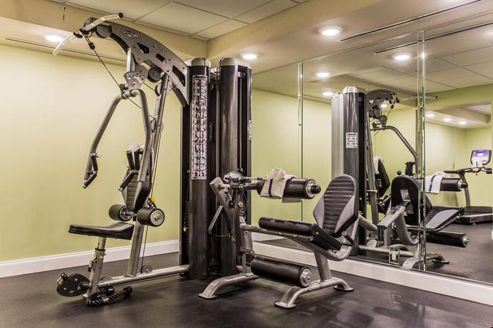 Imagen de los interiores del Hotel Clarion Hotel Airport and Conference Center. Foto 9