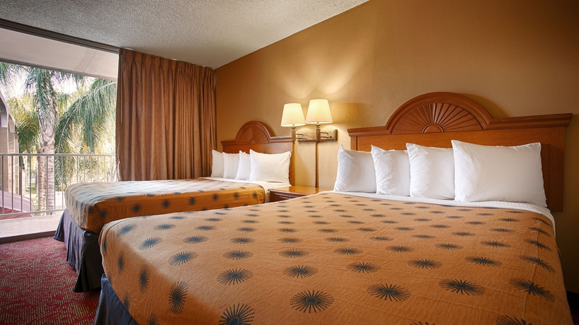 Imagen de la habitación del Hotel Clarion Hotel Bakersfield North. Foto 9