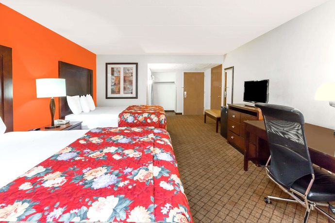 Imagen de la habitación del Hotel Clarion Hotel. Foto 3