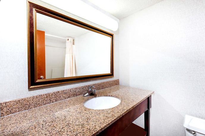 Imagen de la habitación del Hotel Clarion Hotel. Foto 5