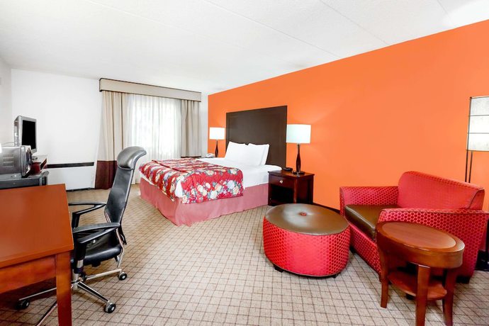 Imagen de la habitación del Hotel Clarion Hotel. Foto 12