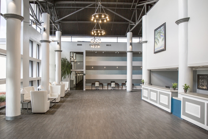 Imagen de los interiores del Hotel Clarion Hotel Orlando International Airport. Foto 7