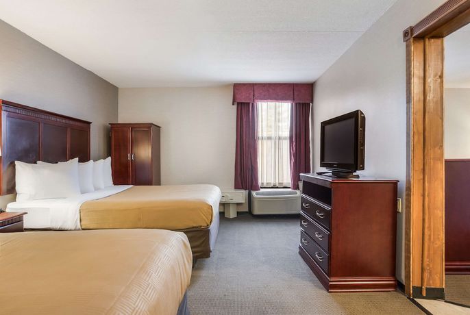 Imagen de la habitación del Hotel Clarion Inn And Suites Airport. Foto 14