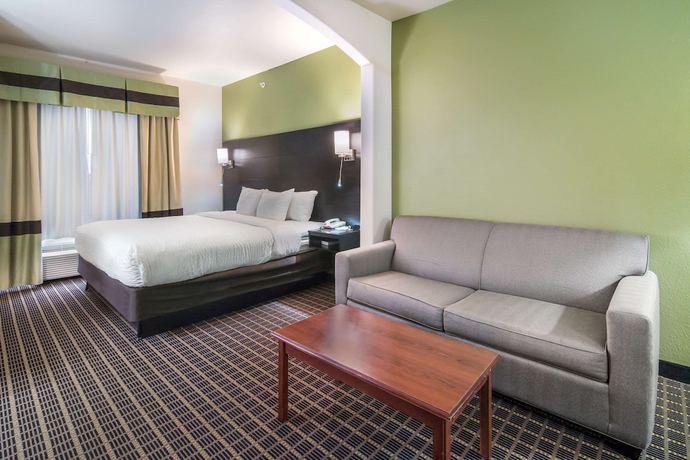 Imagen de la habitación del Hotel Clarion Inn And Suites Weatherford South. Foto 7