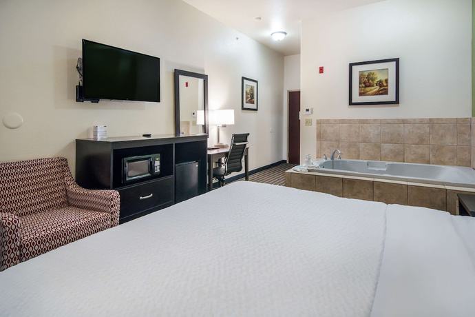 Imagen de la habitación del Hotel Clarion Inn And Suites Weatherford South. Foto 18