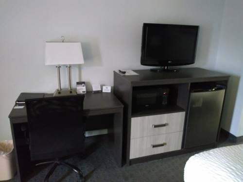 Imagen de la habitación del Hotel Clarion Inn Cleveland. Foto 3