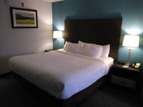 Imagen de la habitación del Hotel Clarion Inn Cleveland. Foto 7