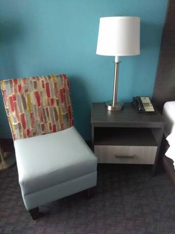 Imagen de la habitación del Hotel Clarion Inn Cleveland. Foto 12
