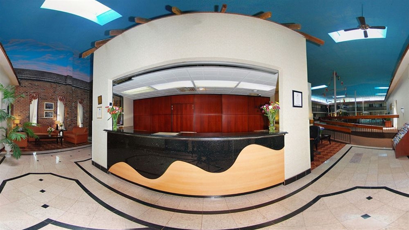 Imagen de los interiores del Hotel Clarion Inn College Park. Foto 3