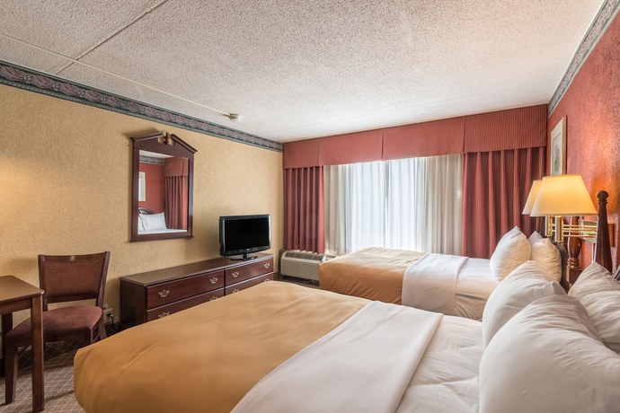 Imagen de la habitación del Hotel Clarion Inn. Foto 4