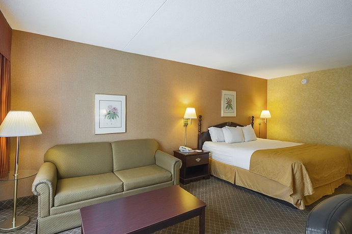 Imagen de la habitación del Hotel Clarion Inn. Foto 7