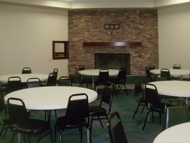 Imagen del bar/restaurante del Hotel Clarion Inn. Foto 4