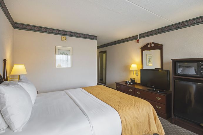 Imagen de la habitación del Hotel Clarion Inn, Fairmont. Foto 10